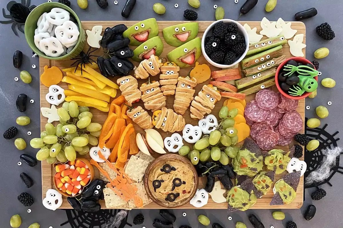 Kid Friendly Halloween Charcuterie Board