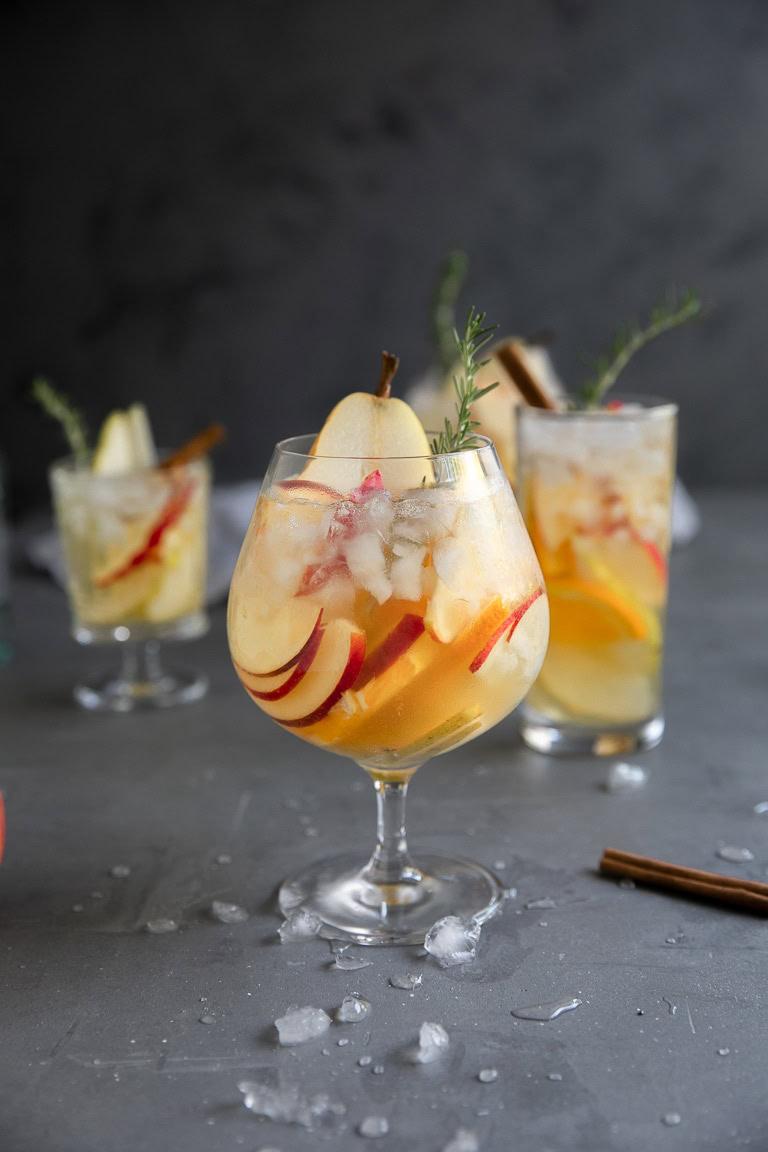 Easy Fall Sangria Recipe