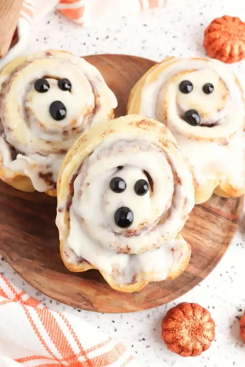 Easy Ghost Cinnamon Rolls